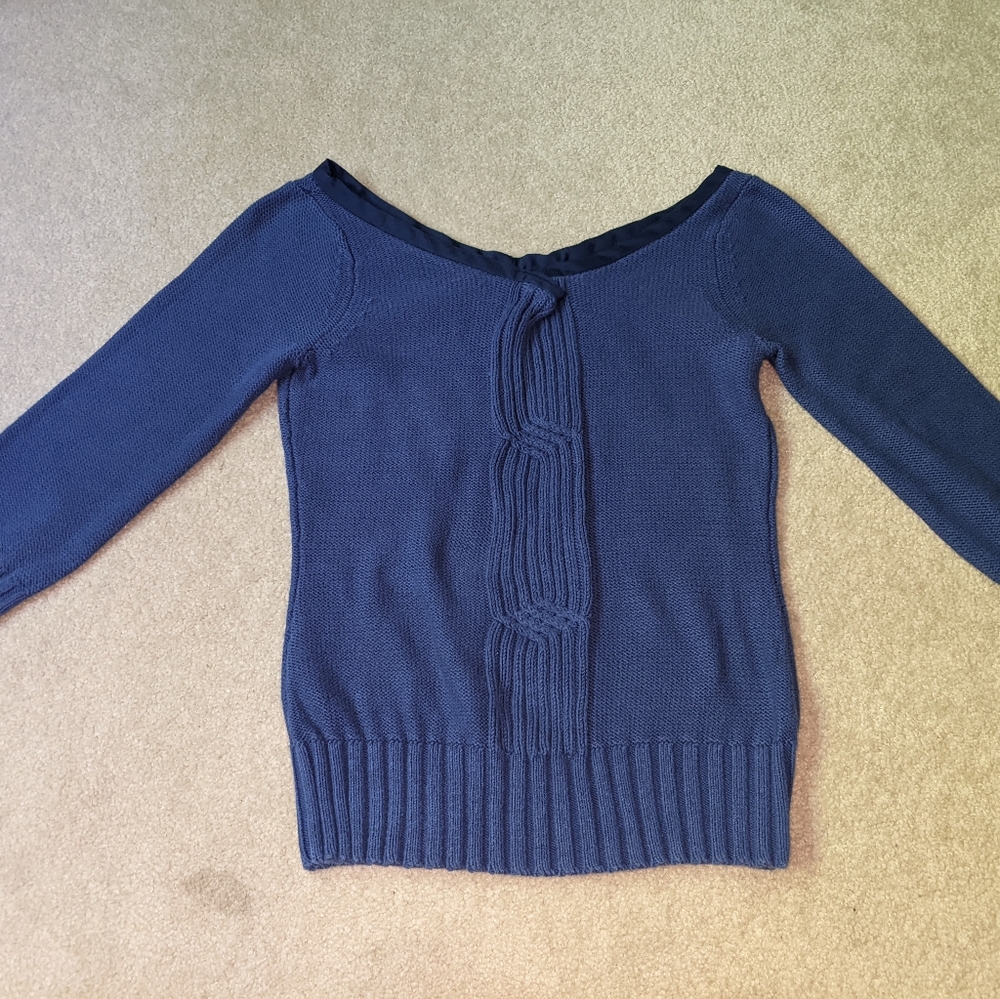 Blue sweater - Picture 1 of 12